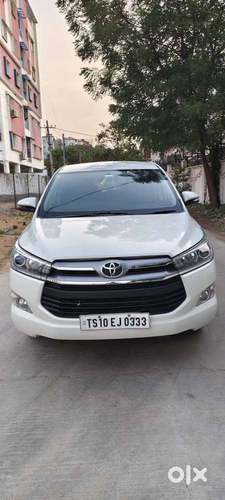 Toyota Innova Crysta 2.4 V 7 Str, 2016, Diesel