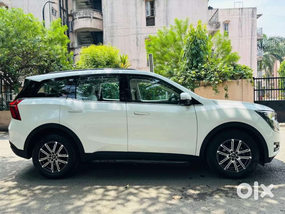 Mahindra Xuv700 2.0 Ax 7 Petrol At Luxury Pack Str, 2022, Petrol