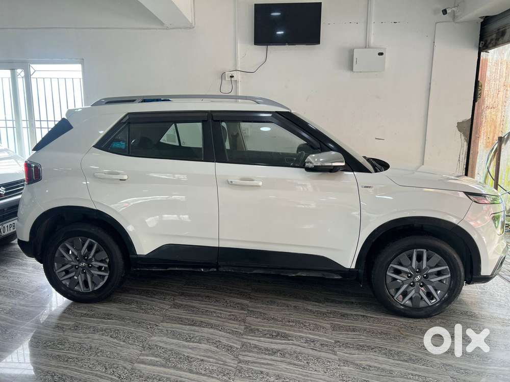 Hyundai Venue 1.0 Sx (o) Turbo Imt, 2021, Petrol