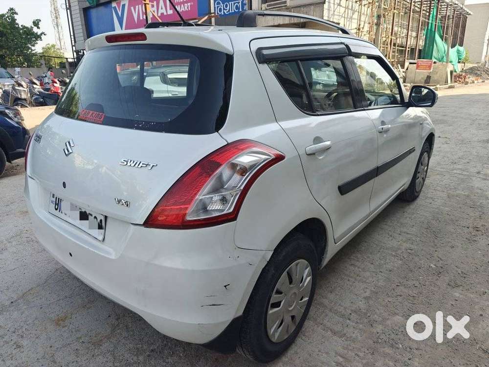 Maruti Suzuki Swift 2011-2014 Vxi, 2012, Petrol