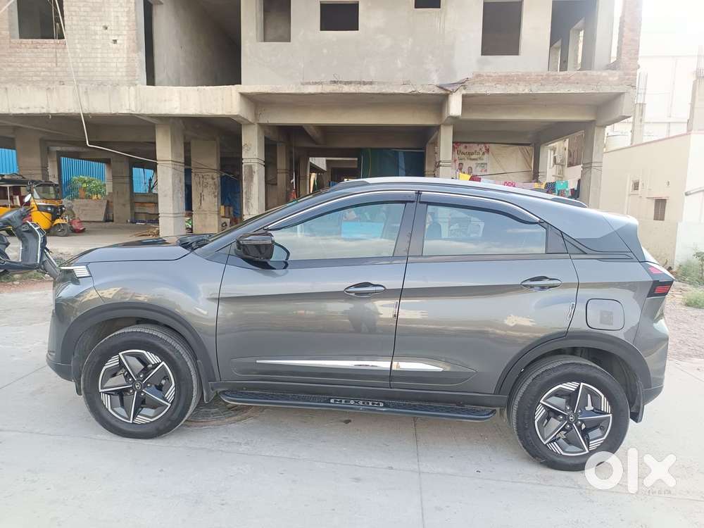 Tata Nexon Creative Plus S 1.2 Revotron Petrol 6 Mt, 2024, Petrol