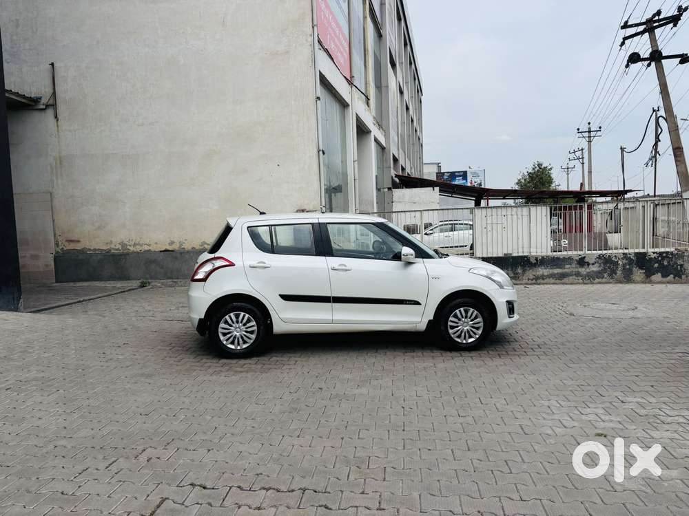 Maruti Suzuki Swift 1.2 Vxi (o), 2016, Petrol