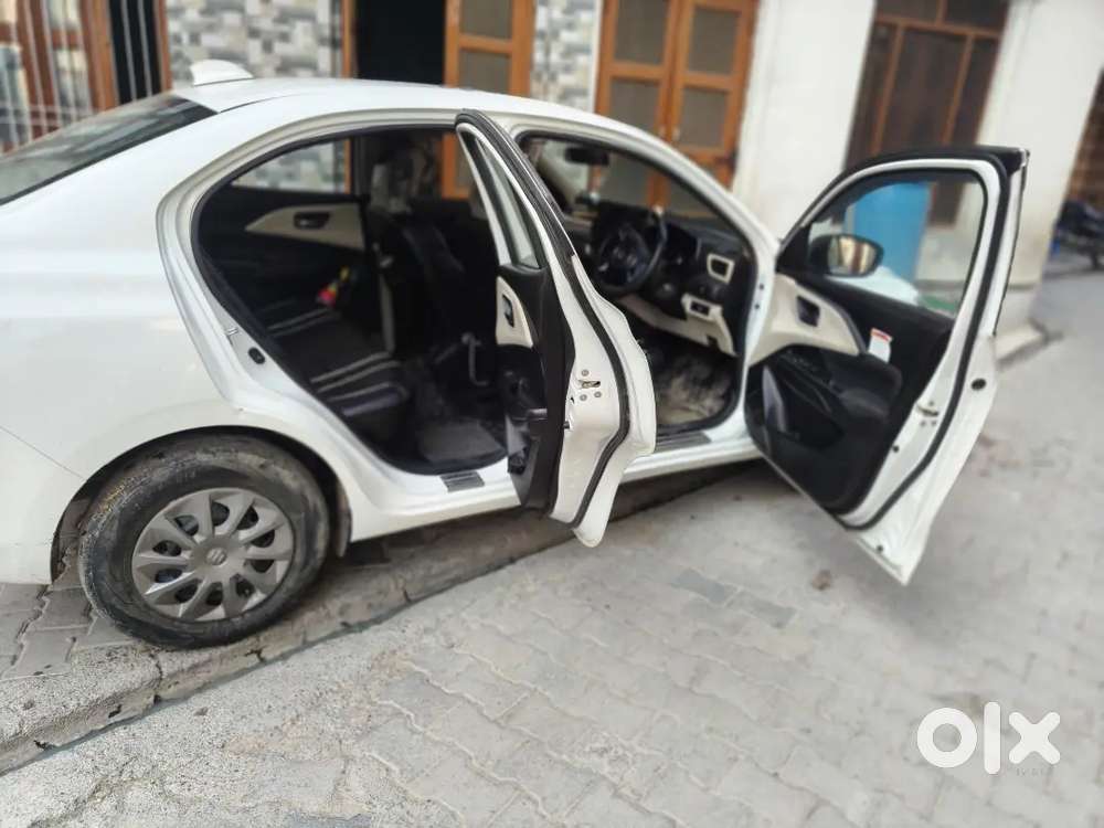 Maruti Suzuki Dzire Vxi 2025