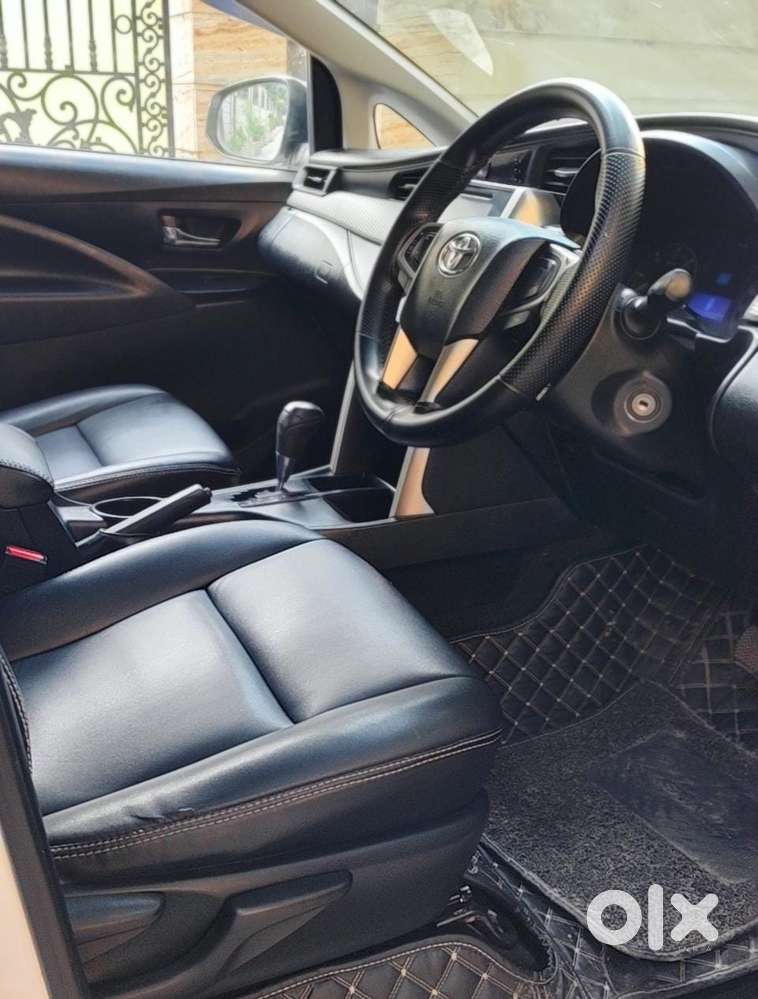 Toyota Innova Crysta 2.8 Gx At 8s, 2019, Diesel