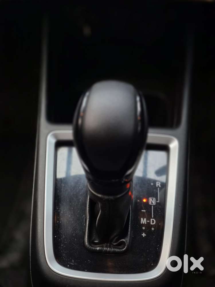Maruti Suzuki Swift Amt Zxi, 2018, Petrol