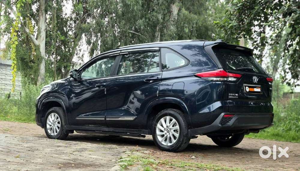 Toyota Innova Hycross 2.0 Gx 7 Str, 2025, Petrol
