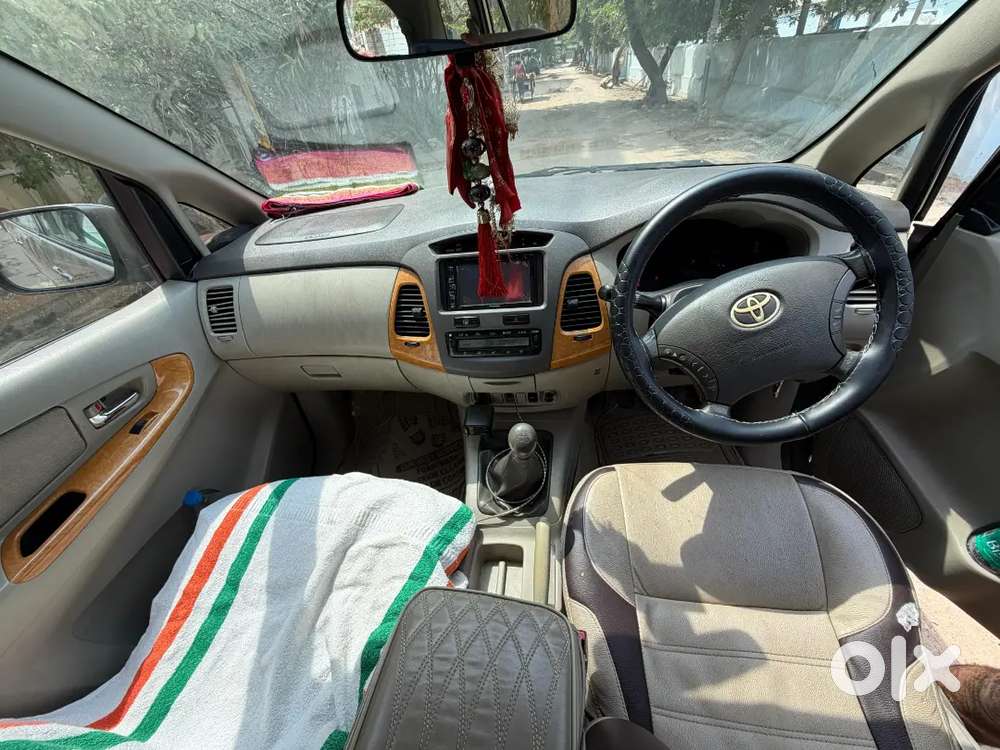 Toyota Innova 2011 Diesel Well Maintained