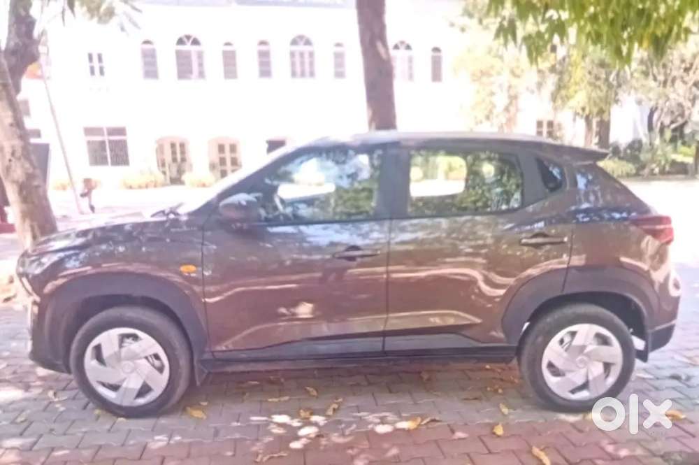 Nissan Magnite 2023 Drives