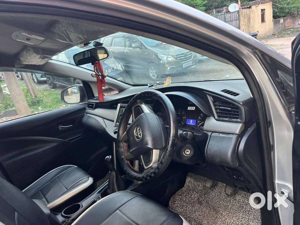Toyota Innova Crysta 2.4 G Mt 8s, 2018, Diesel