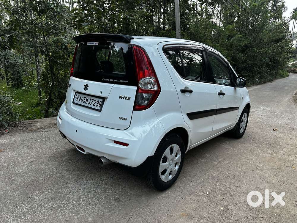 Maruti Suzuki Ritz Vxi, 2011, Petrol