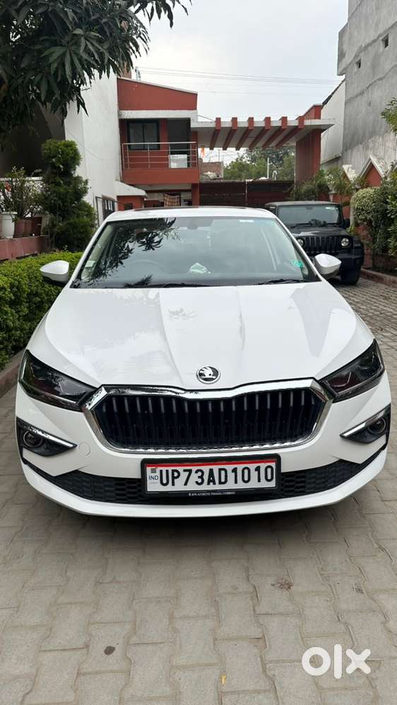 Skoda Slavia Petrol 2023