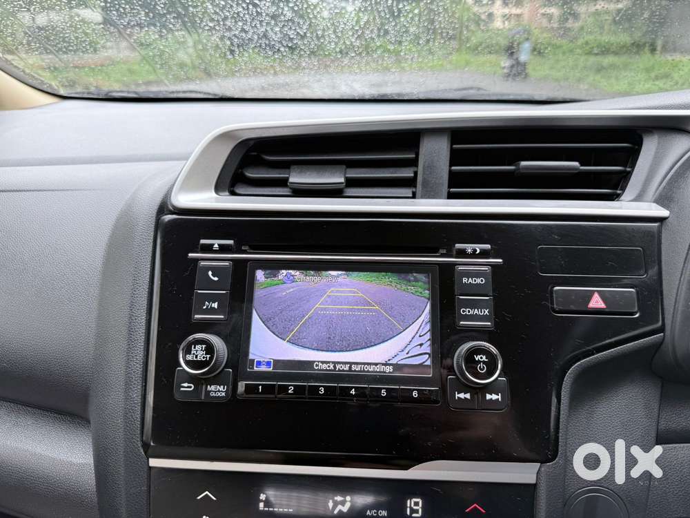 Honda Jazz V Mt Privilege, 2017, Petrol