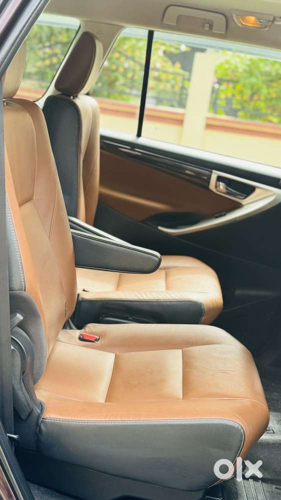 Toyota Innova Crysta 2.8 Zx At 7 Seater, 2018, Diesel