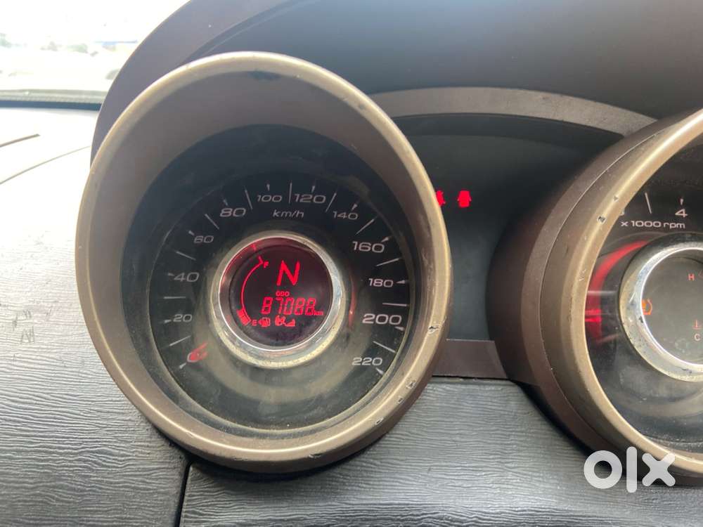 Mahindra Xuv500 2015 Diesel Well Maintained