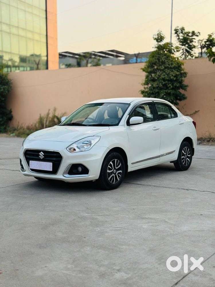 Maruti Suzuki Dzire 1.2 Vxi, 2022, Petrol