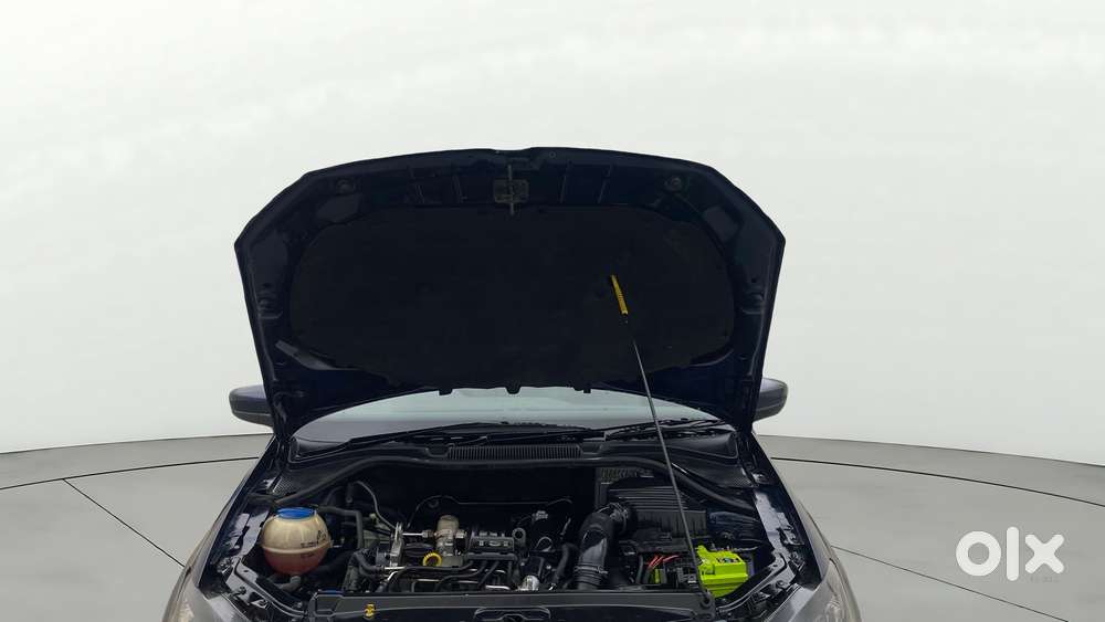 Volkswagen Vento 2013-2015 1.2 Tsi Comfortline At, 2014, Petrol