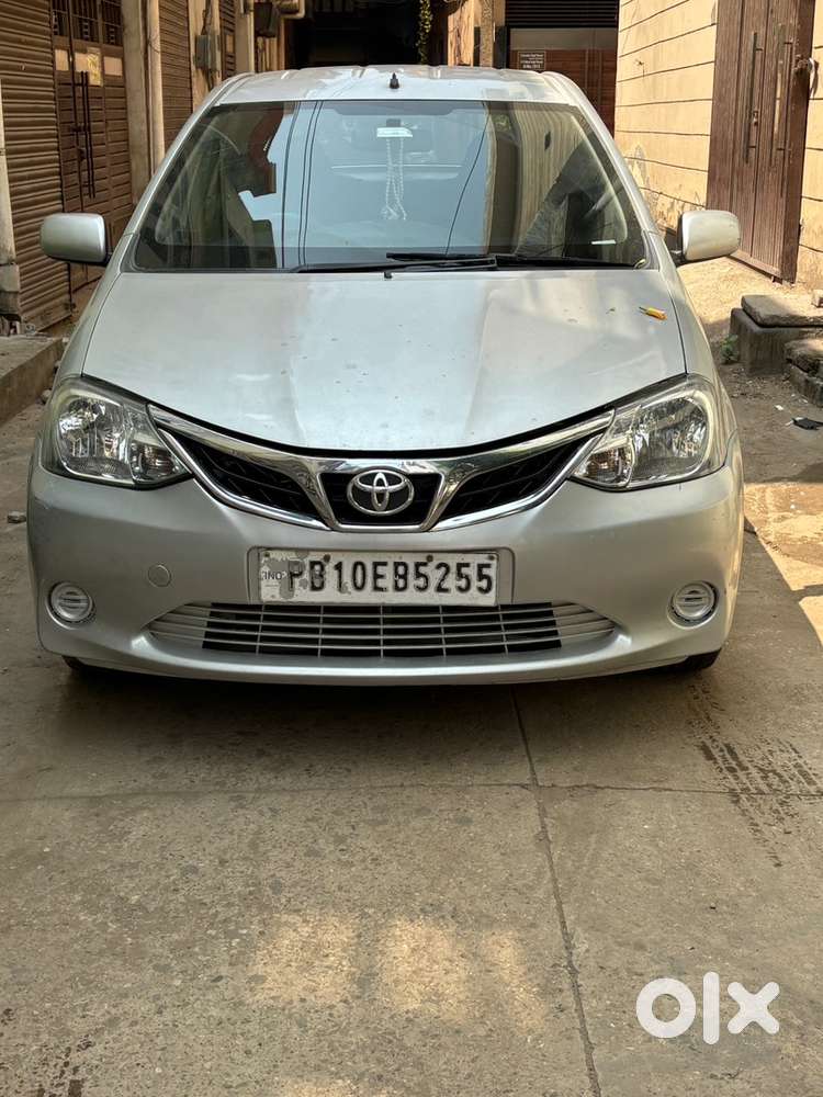 Toyota Etios Liva 2013