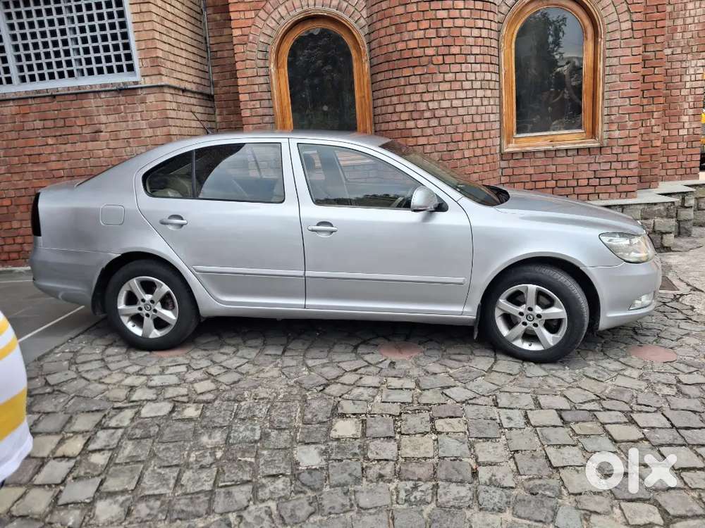Skoda Laura Diesel Manual 2012 Car