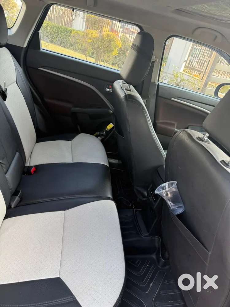 Petrol Car In Black Color, Center Locking, Push Start Button, Sunroof