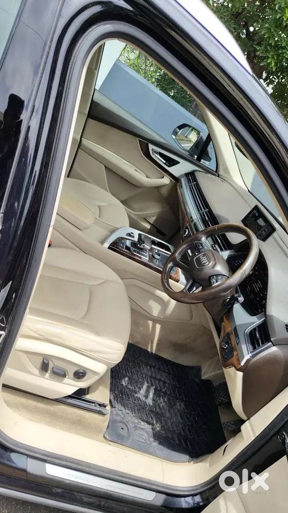 Audi Q7 (prestine Condition)