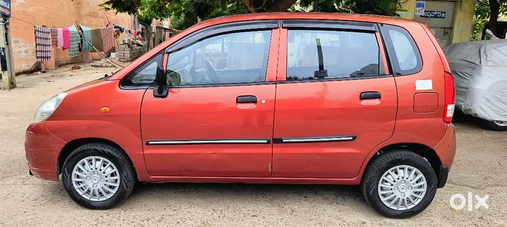 Maruti Suzuki Estilo 2013