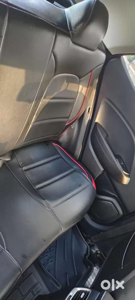 Hyundai Venue 2020 Petrol Well Maintained