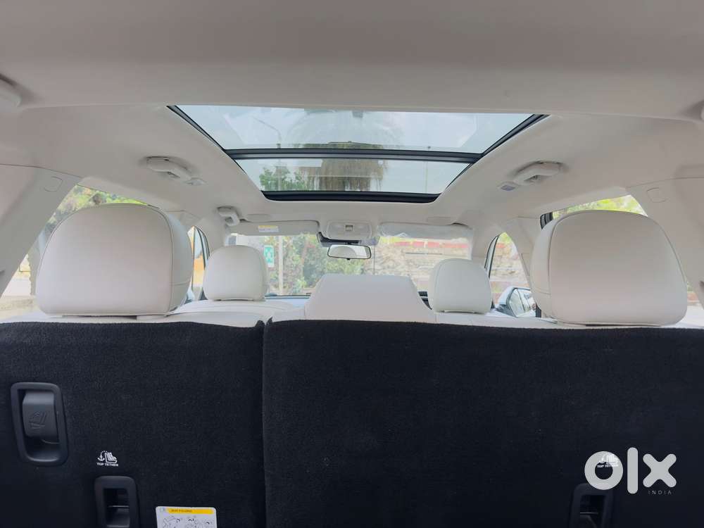 Mahindra Xuv700 2.0 Ax 7 Petrol At Luxury Pack Str, 2023, Petrol