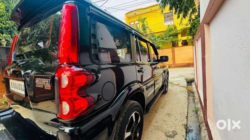Mahindra Scorpio Classic 2023 Diesel Manual