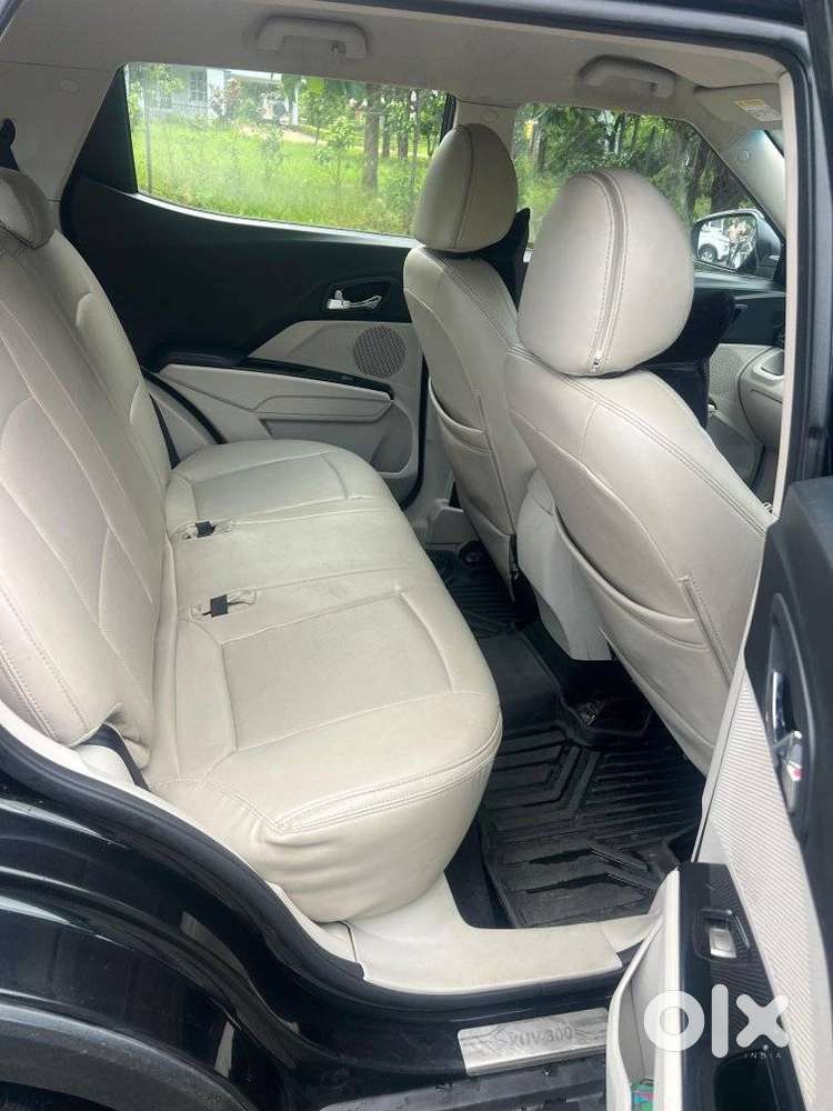 Mahindra Xuv300 W8, 2021, Petrol