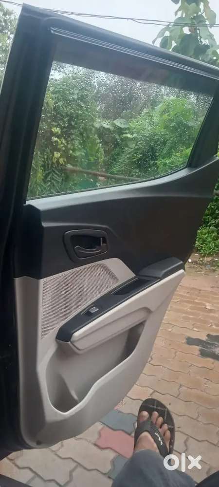 Mahindra Xuv300 2022 Petrol