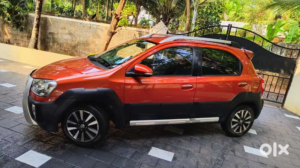 Toyota Etios Cross 2014 Diesel 80000 Km Driven