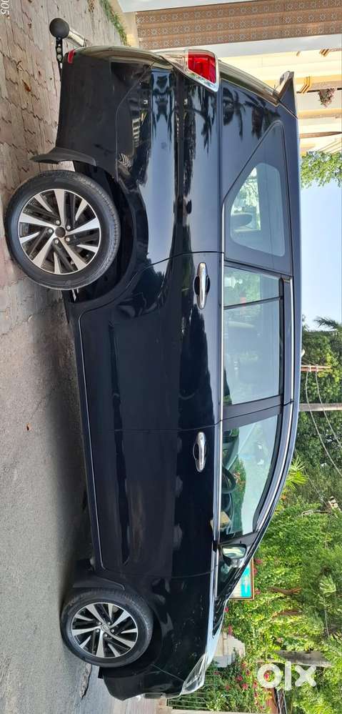 Toyota Innova Crysta 2.4 Zx Mt, 2024, Diesel