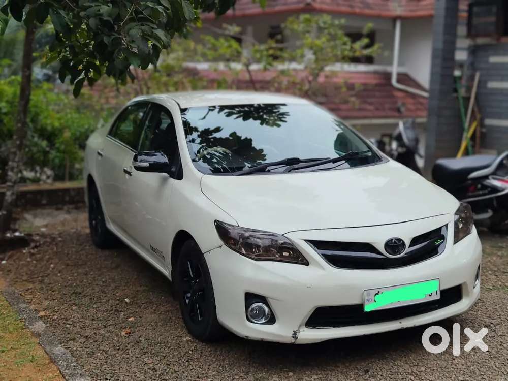 Toyota Corolla Altis 2012 Diesel 120000 Km Driven