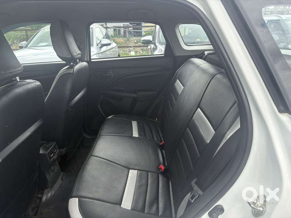 Maruti Suzuki Brezza Vxi S-cng, 2025, Petrol
