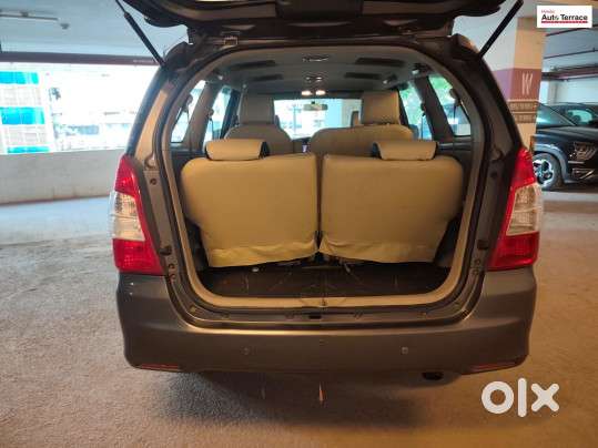 Toyota Innova 2.5 G (diesel) 8 Seater, 2013, Diesel