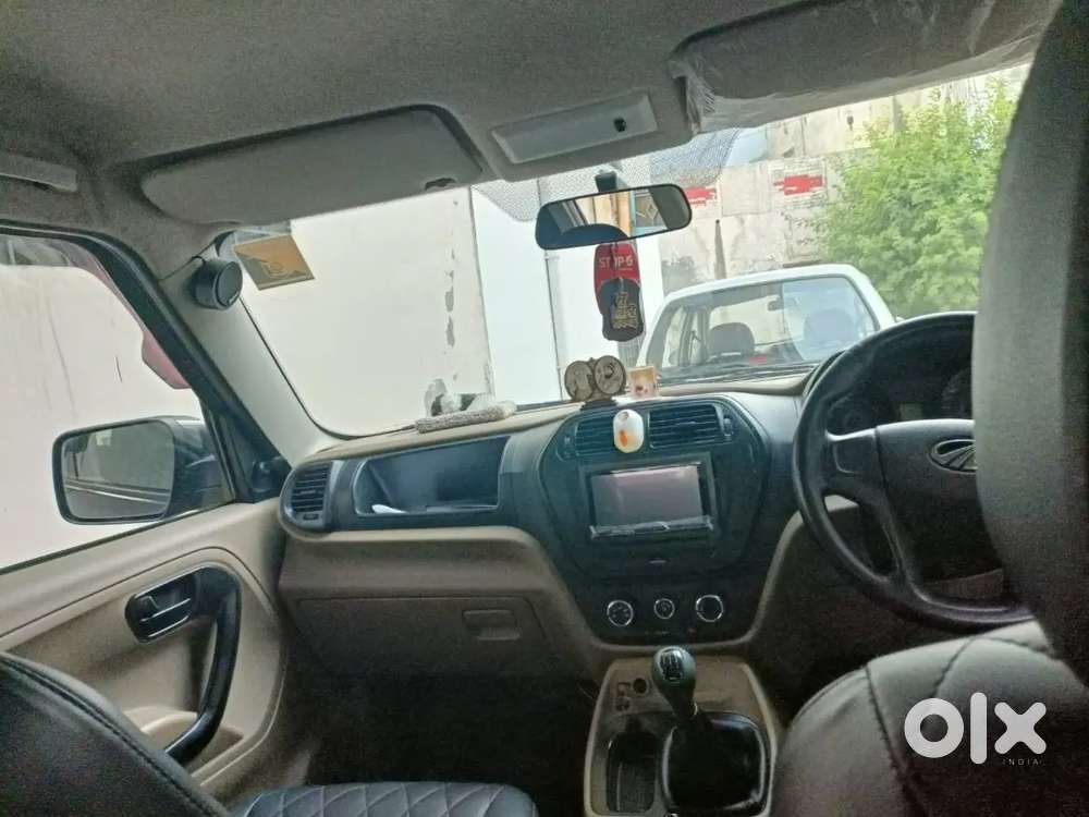 Mahindra Tuv 300 2016