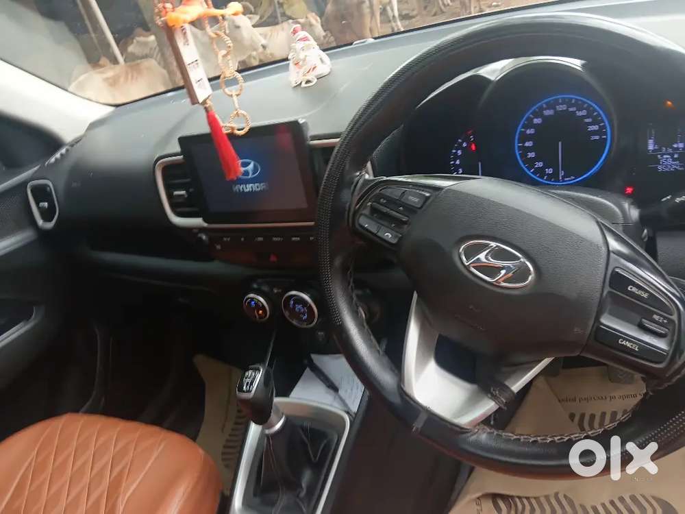Hyundai Venue 2021 Petrol Well Maintained