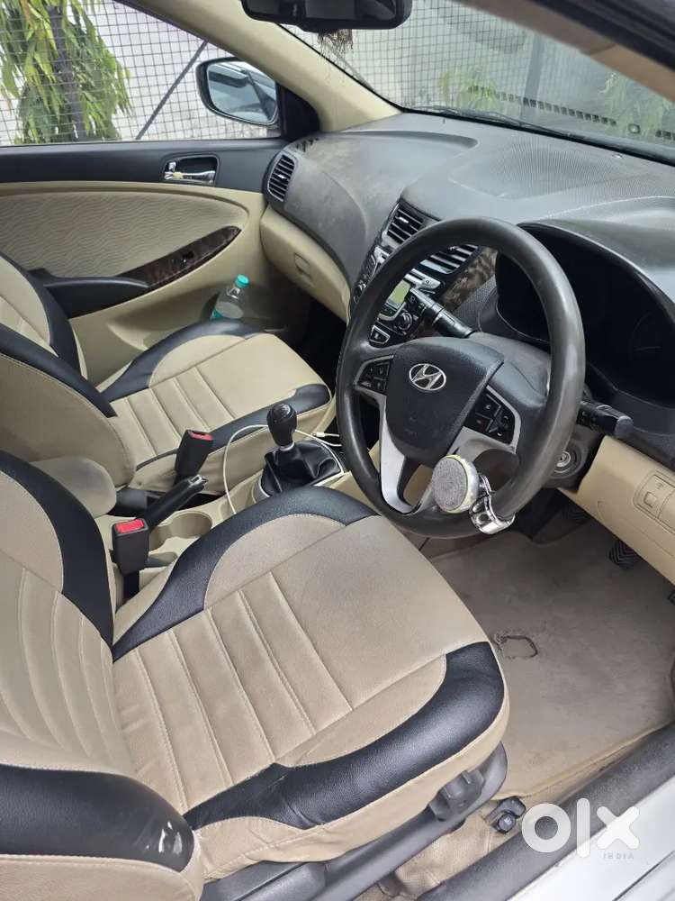 Hyundai Verna Crdi Mt 2012 Model