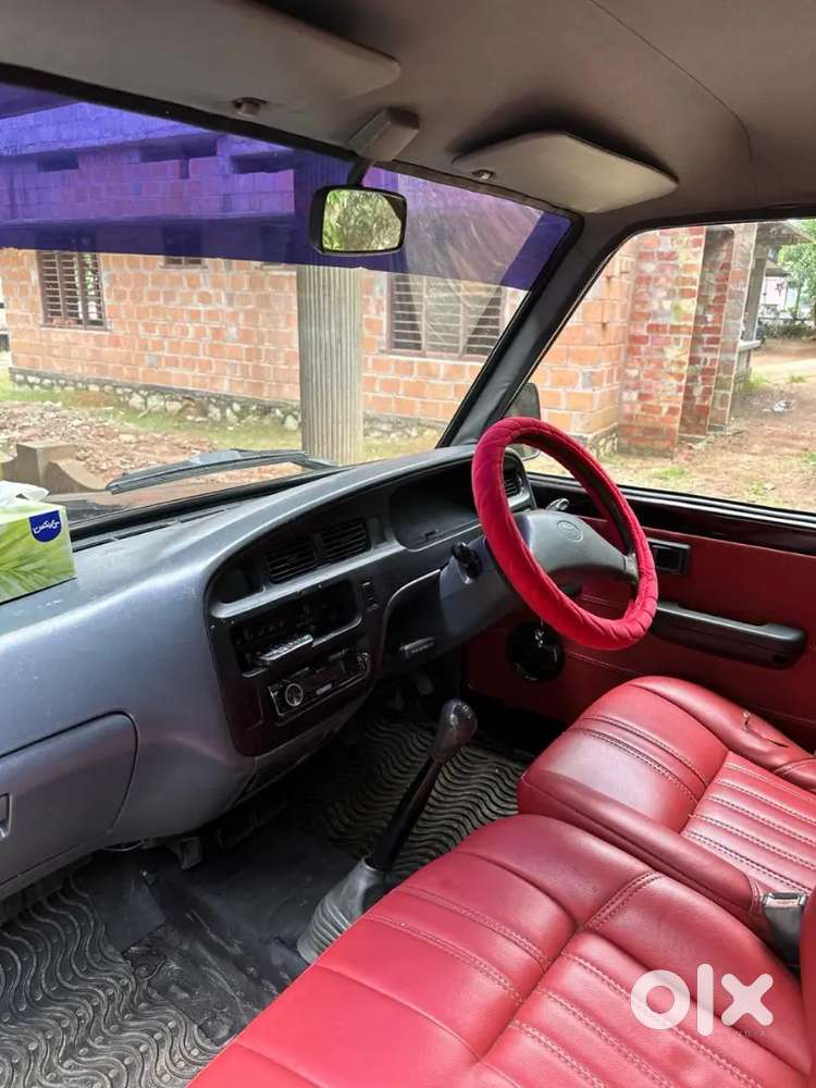 Toyota Qualis 2004 Diesel 460000 Km Driven