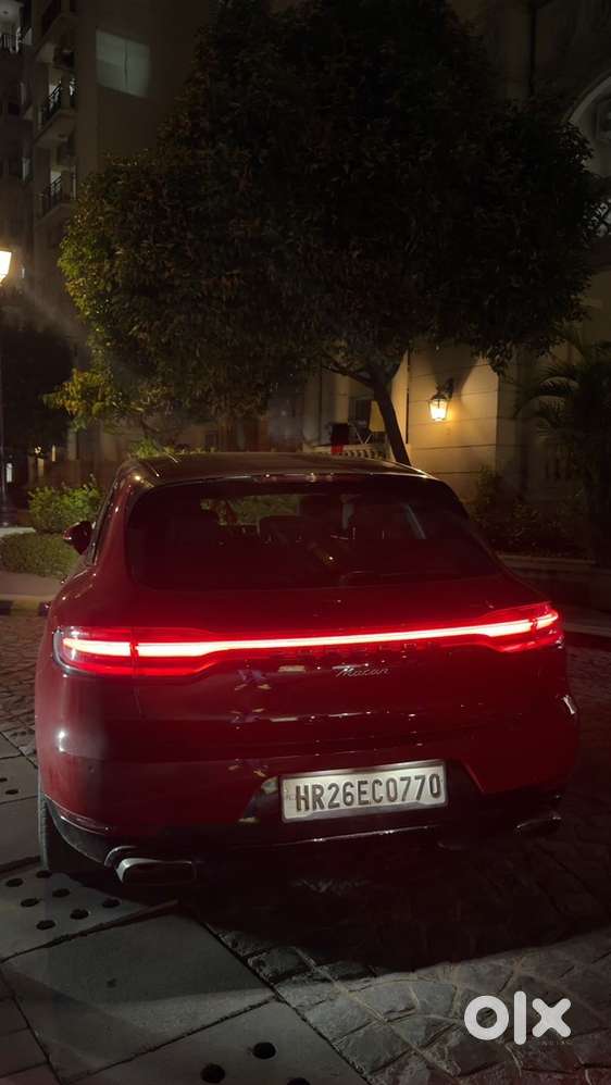 2019 Porsche Macan Petrol