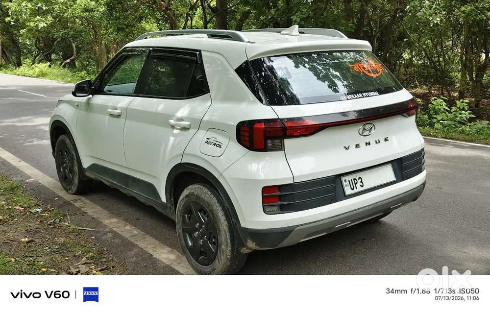 Hyundai Venue Petrol 2025 S (o)