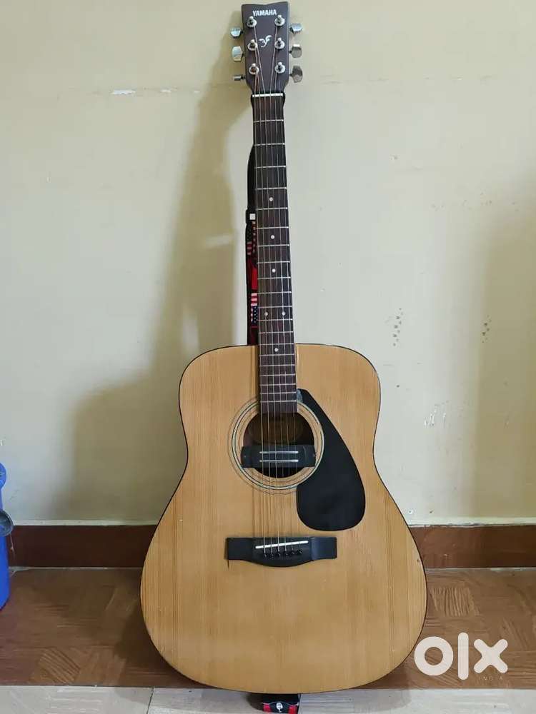 Yamaha F310 Acoustic Guitar for Sale