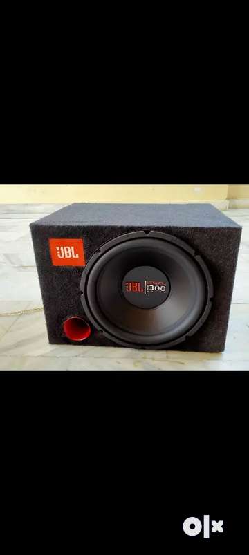 Olx car store subwoofer and amplifier