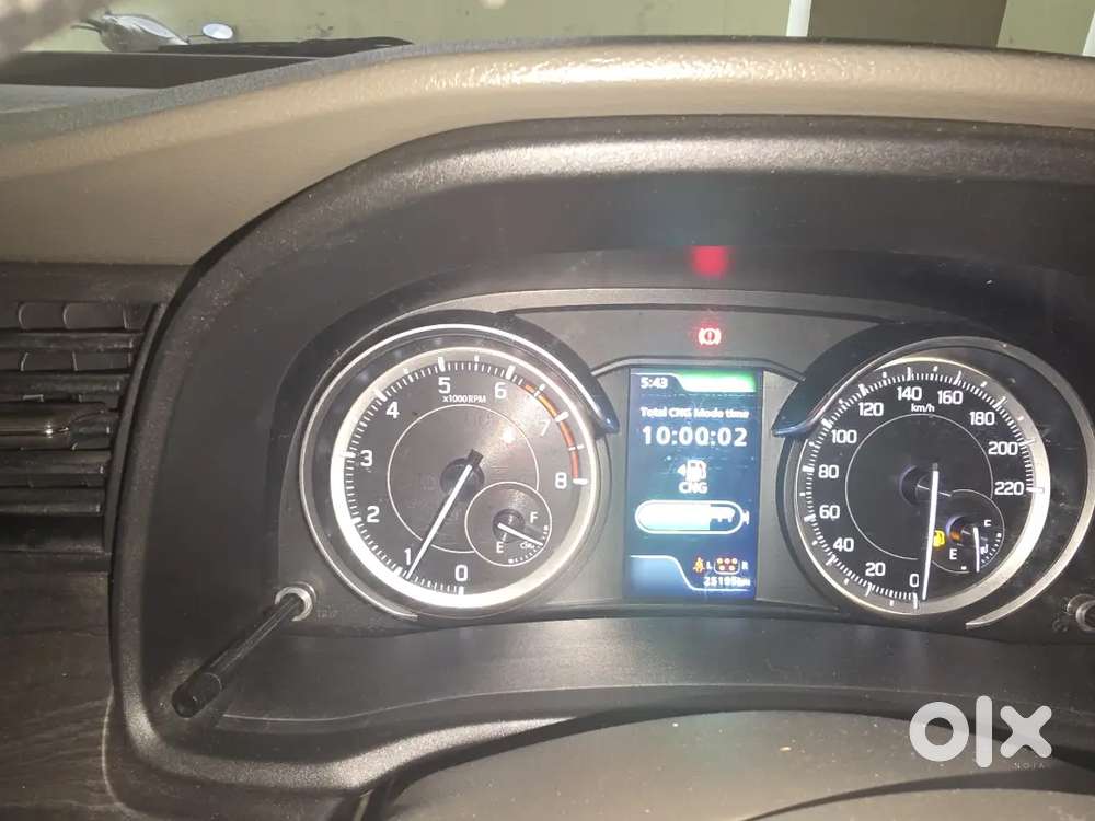 Maruti Suzuki Ertiga Zxi Cng 2025