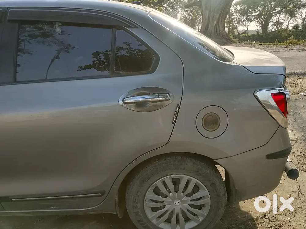 Maruti Suzuki Dzire 2022 Petrol 38000 Km Driven