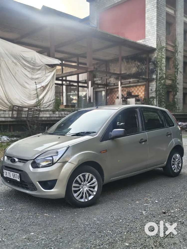 Figo Zxi Petrol 2010 Life Upto 2030 Fixed Price