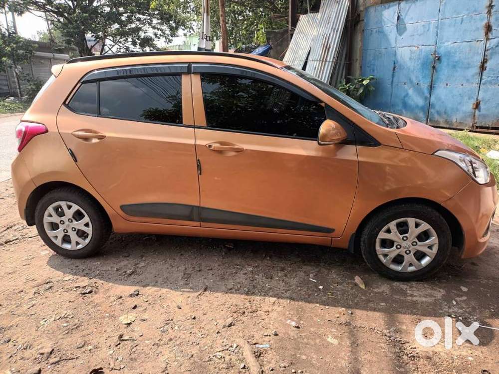 Hyundai Grand I10 Sportz, 2016, Petrol