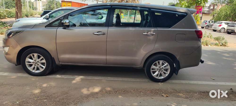 Toyota Innova Crysta 2.4 Zx Mt, 2017, Diesel