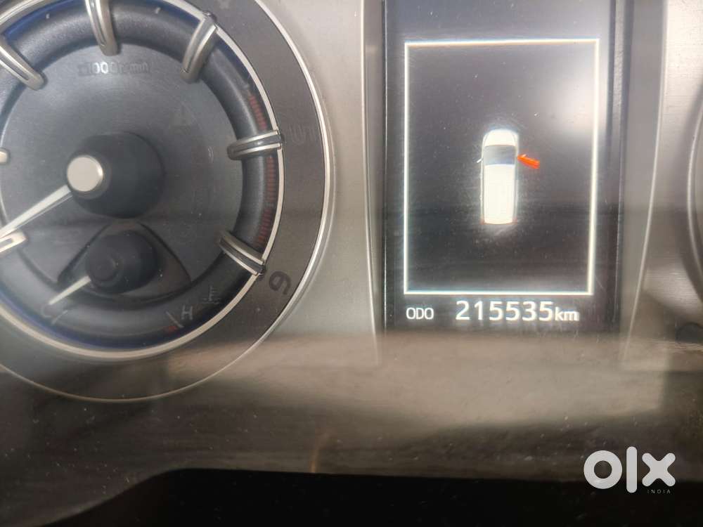 Toyota Innova Crysta 2.8z Automatic, 2016, Diesel