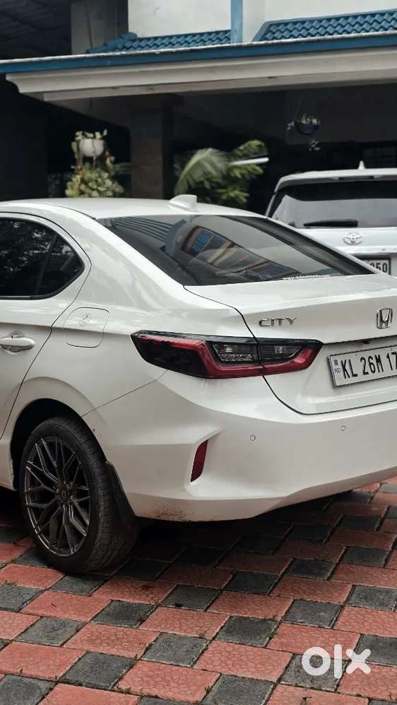 Honda City Hybrid Ehev Petrol 43000 Km Driven